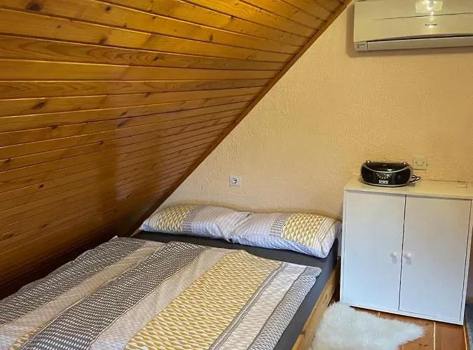 Počitniška hiša Vintage House