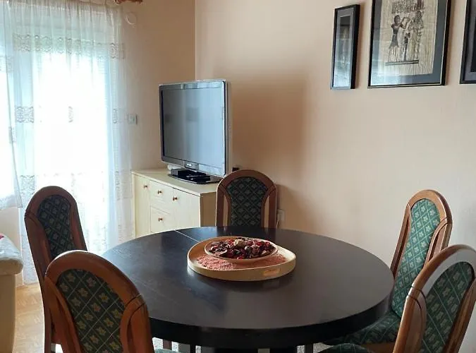 Počitniška hiša Vintage House Sostanj